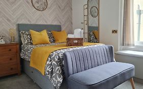 Glascoed Guest House
